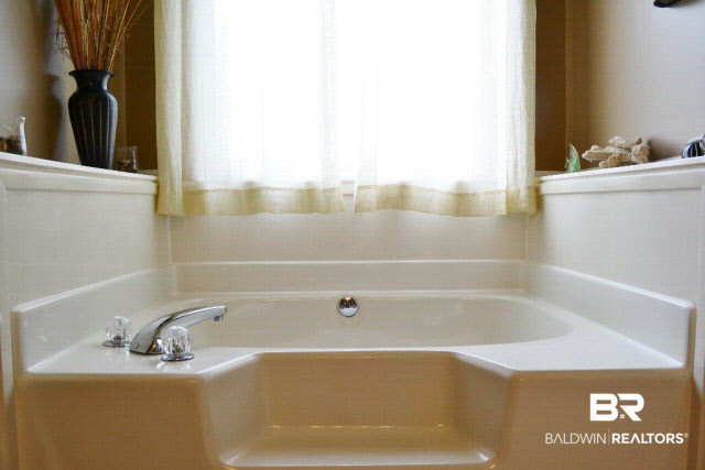 2505 Field Brook Drive Mobile, AL 36695 - Photo 14 of 19 Master bath garden tub. Bathroom also has separate shower.