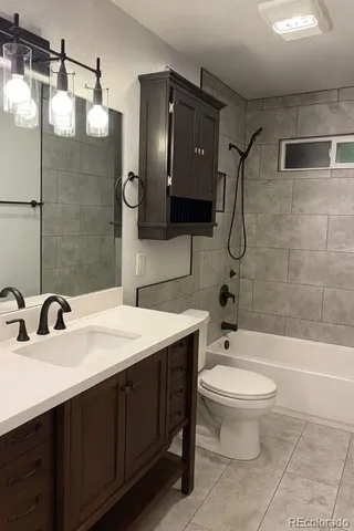 $2,900 | 5418 South Huron Street, Littleton, CO 80120