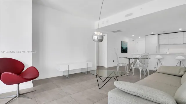 $4,800 | 1300 South Miami Avenue, Unit 1711, Miami, FL 33130