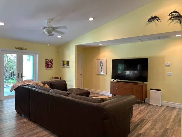 $8,500 | 2415 Laurel Lane, Palm Beach Gardens, FL 33410