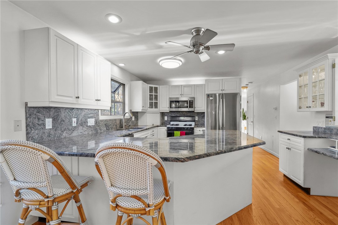 159 New Meadow Road Barrington, RI 02806 - Photo 15 of 50