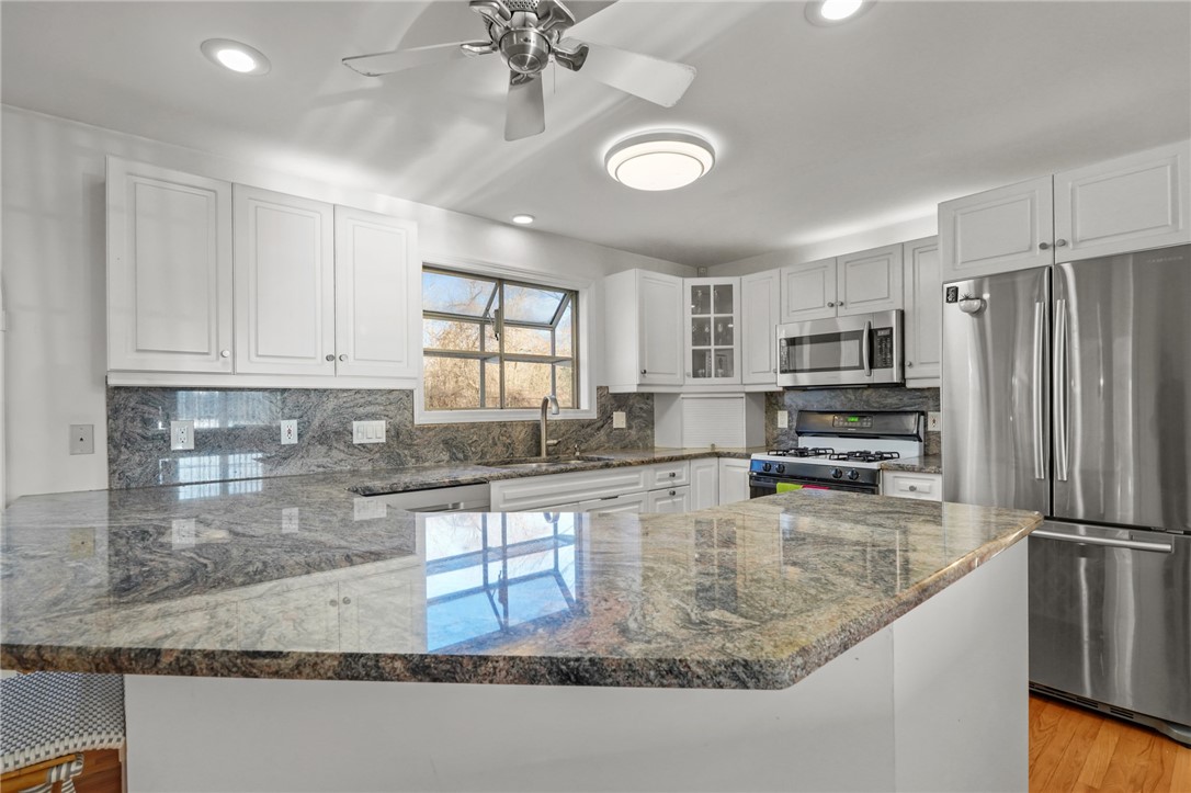159 New Meadow Road Barrington, RI 02806 - Photo 16 of 50