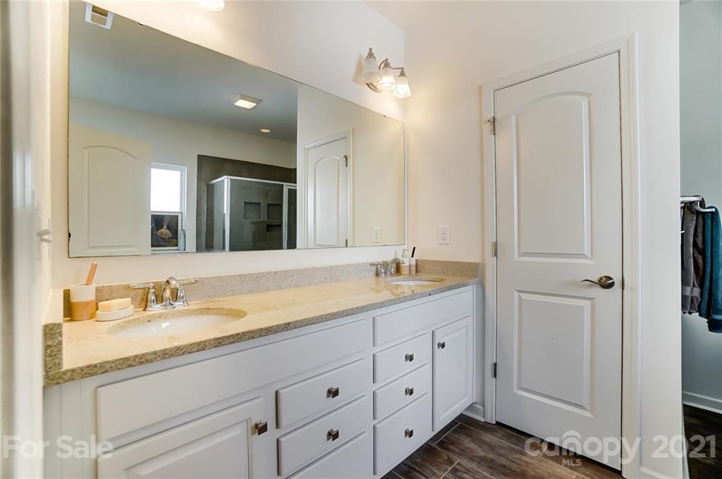 2033 Fuschia Court Tega Cay, SC 29708 - Photo 21 of 35 Gallery Image 21