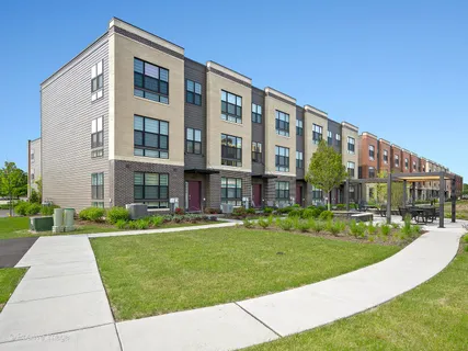 $489,900 | 317 Summit Circle, Lombard, IL 60148