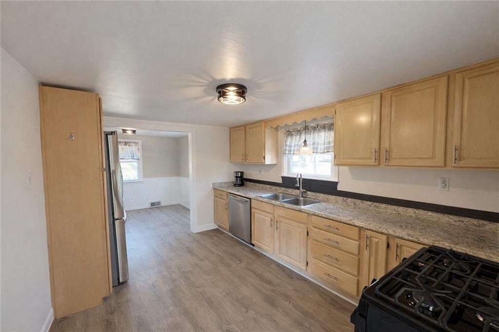 708 North Avenue Beaver, PA 15009 - Photo 8 of 30