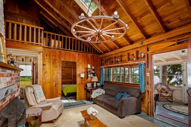 $900,000 | 158 Park Lane, Windsor, ME 04363