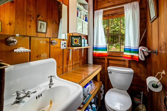 $900,000 | 158 Park Lane, Windsor, ME 04363