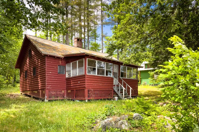 $900,000 | 158 Park Lane, Windsor, ME 04363