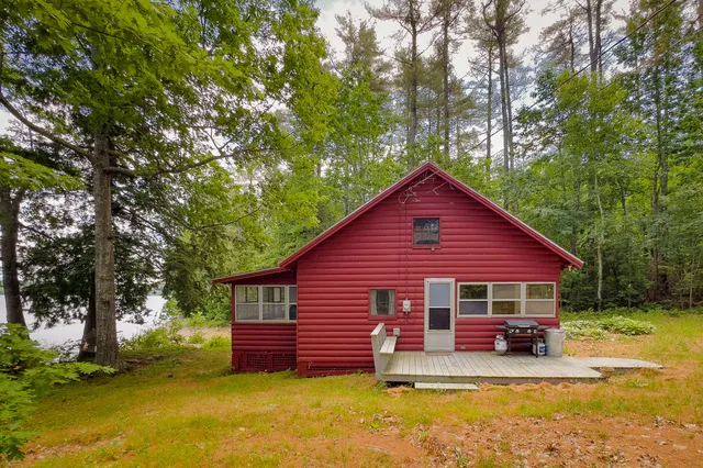 $900,000 | 158 Park Lane, Windsor, ME 04363