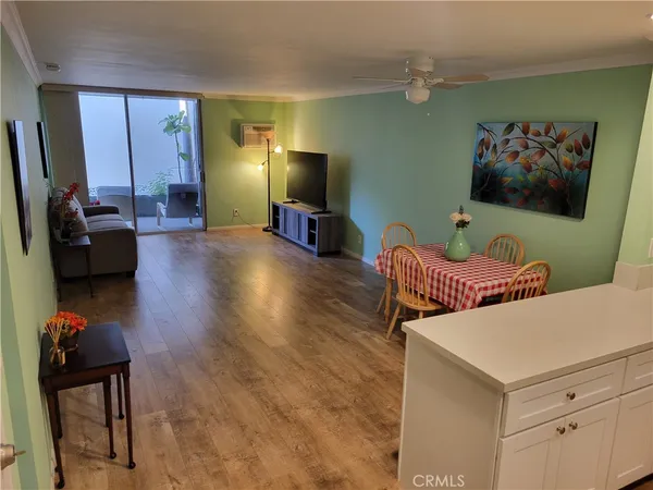 $399,999 | 4545 Collwood Boulevard, Unit 19, San Diego, CA 92115