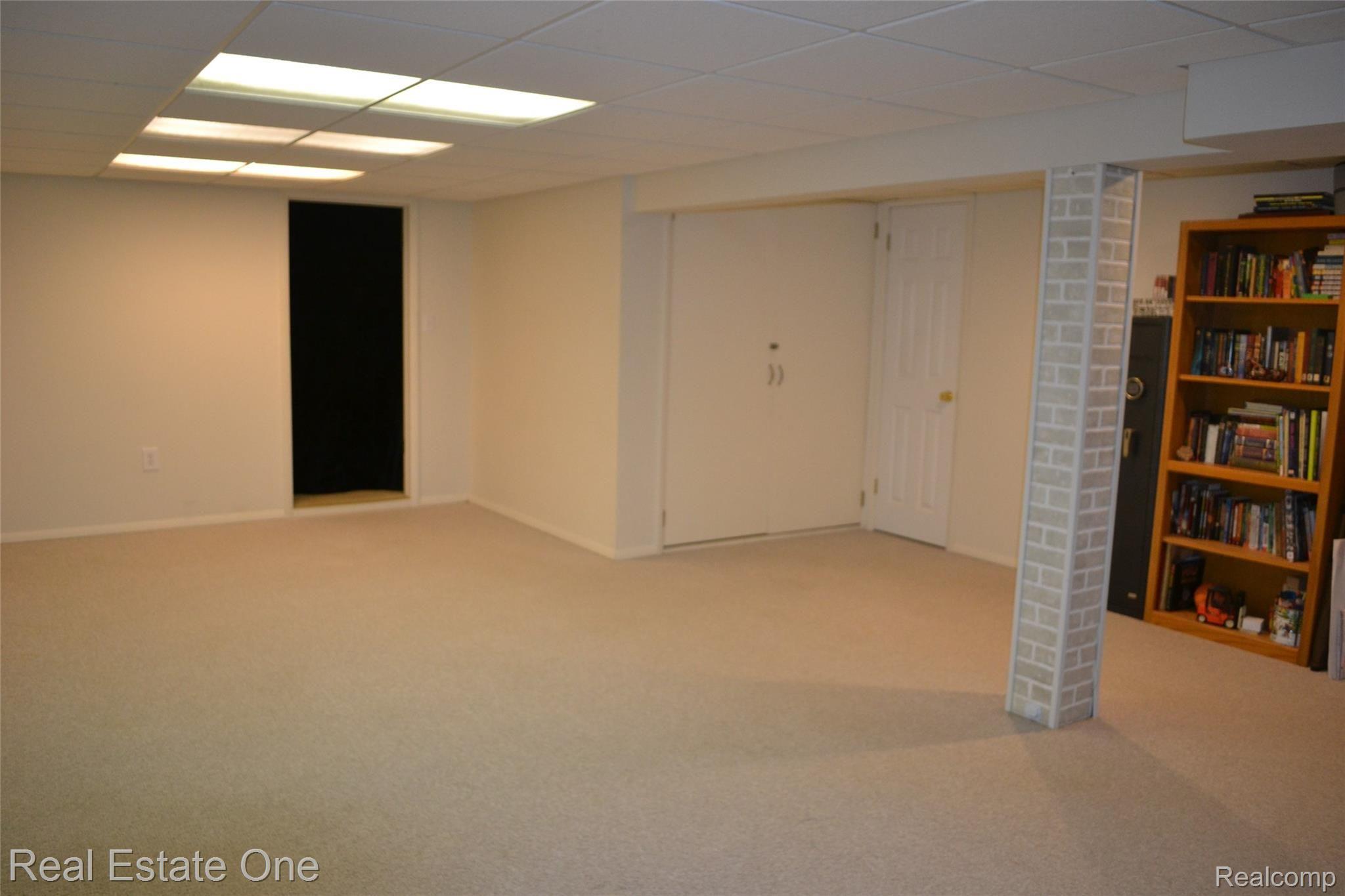 5313 Dunster Road Grand Blanc, MI 48439 - Photo 26 of 27 DSC_7157.JPG