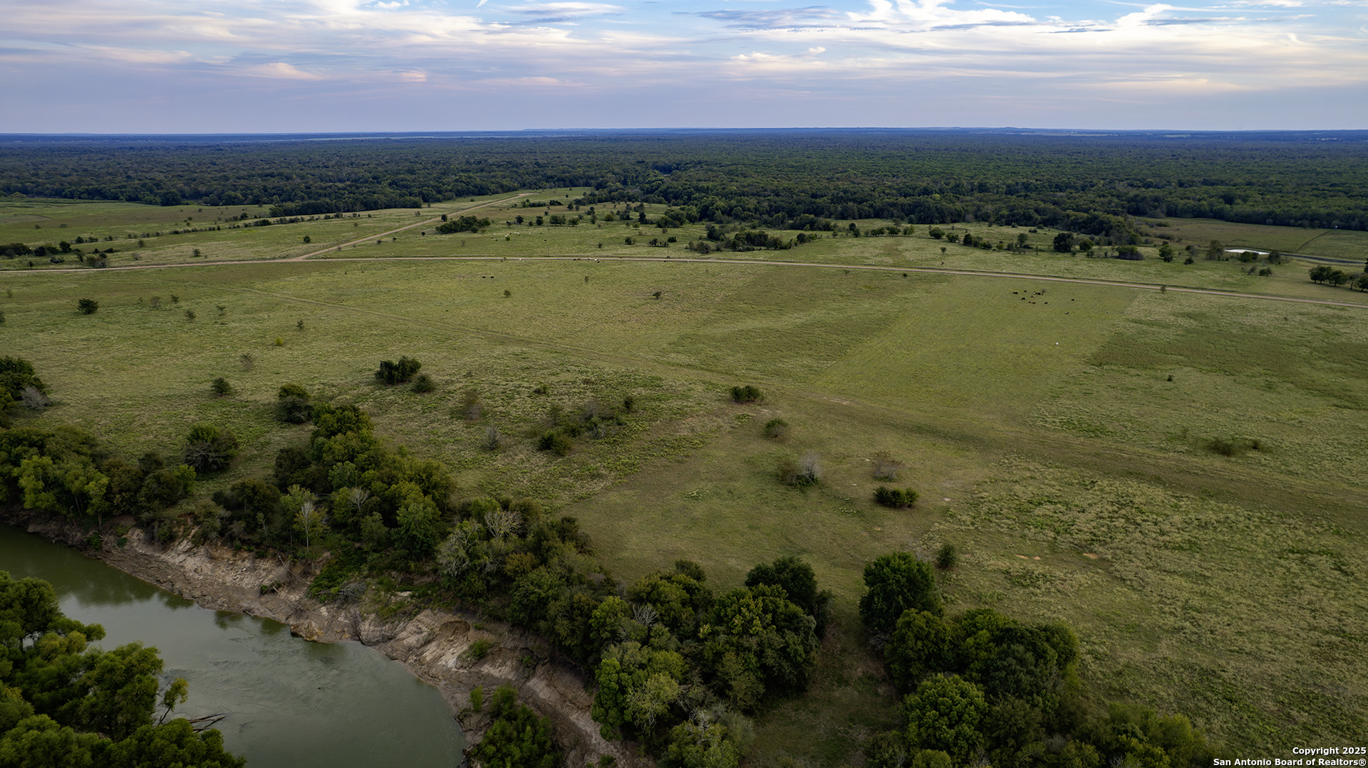 25119 Highway 287 Athens, TX 75751 - Photo 11 of 12 a view of an ocean and beach