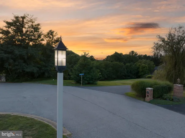 $699,000 | 4 Hayfields Court, Cockeysville, MD 21030