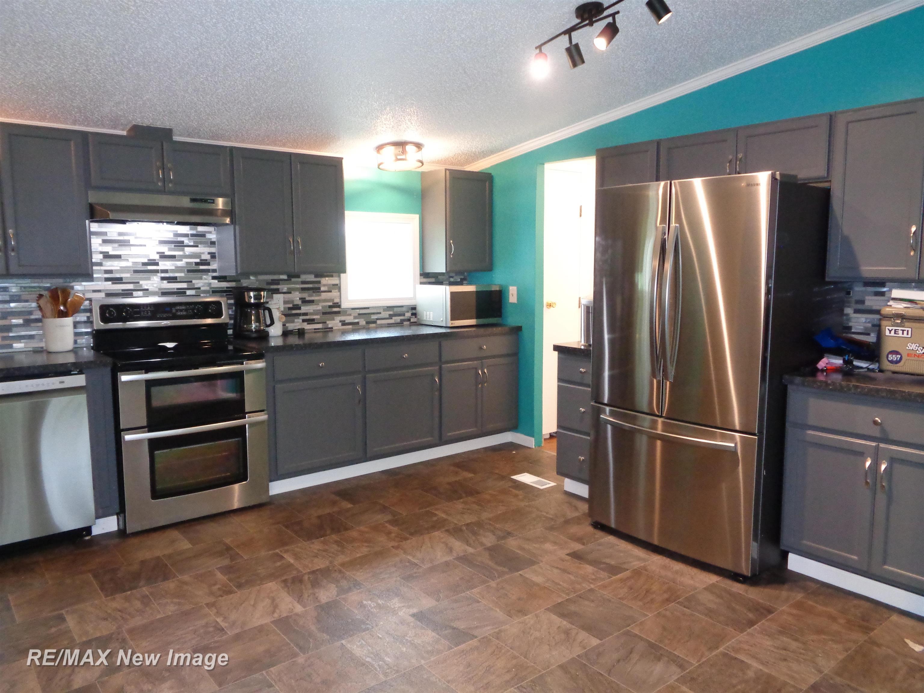 4813 North Mid- Bay County Line Road Midland, MI 48642 - Photo 5 of 29