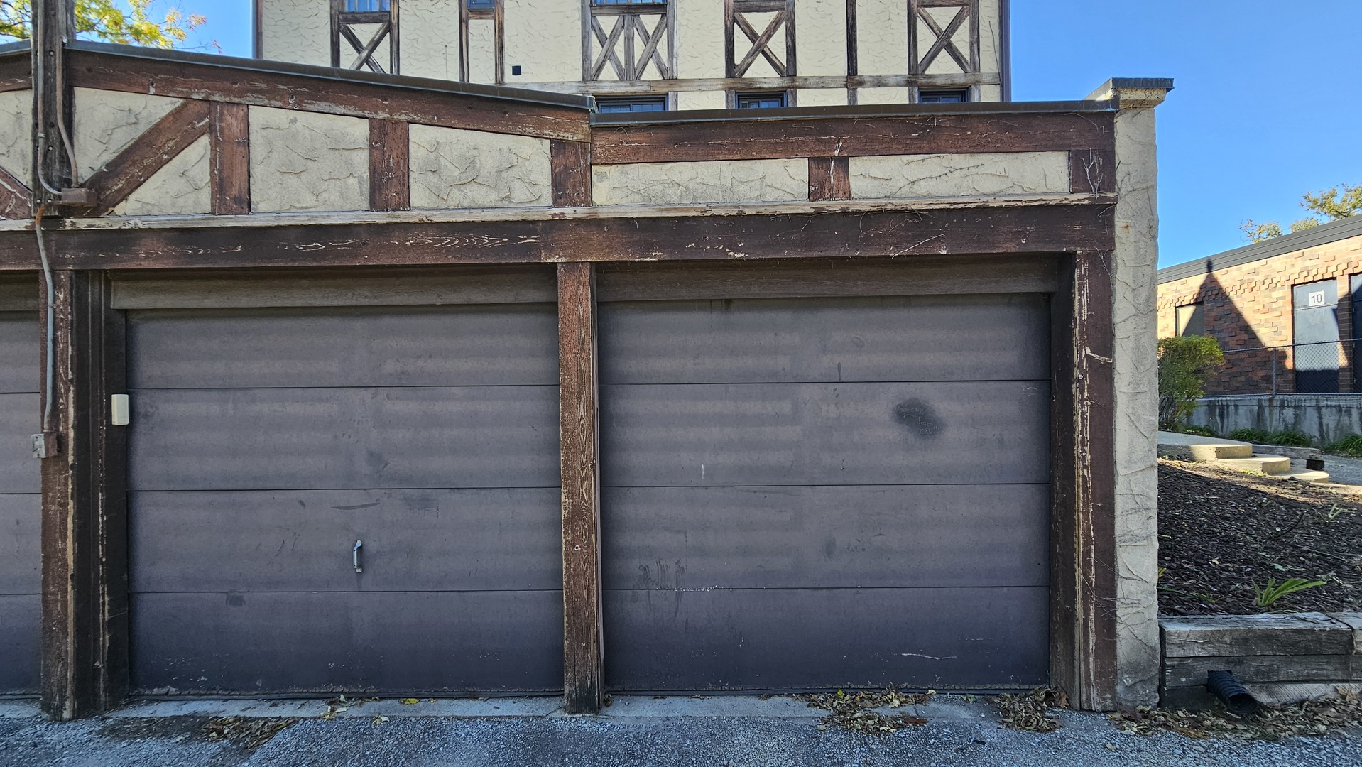 410 North Raynor Avenue, Unit 1W Joliet, IL 60435 - Photo 10 of 64 a close view of a fireplace