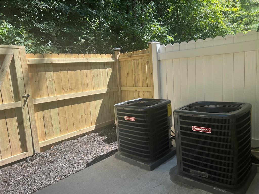 2896 Vining Ridge Terrace Decatur, GA 30034 - Photo 22 of 24 a view of a balcony with a sink