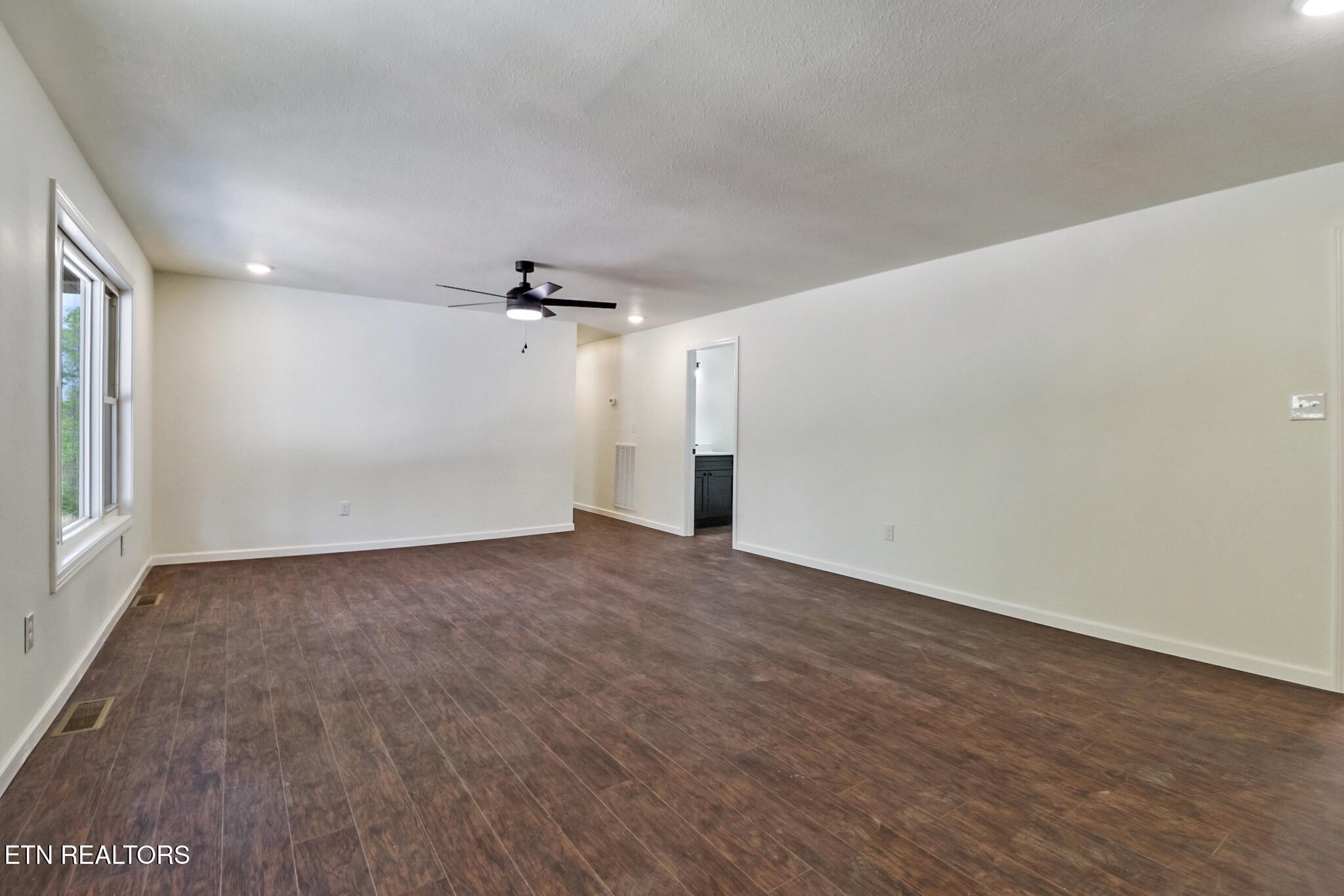 135 Frank Tinch Road Jamestown, TN 38556 - Photo 11 of 37 Gallery Image 11