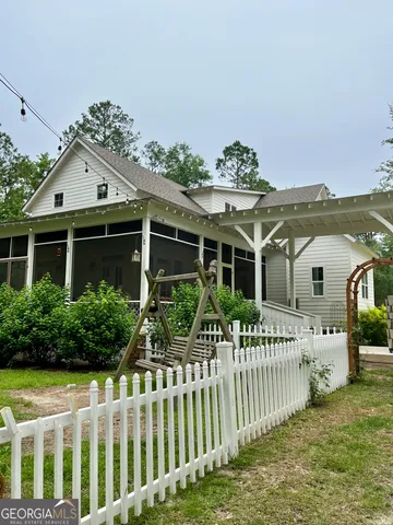 $699,999 | 182 Rogers Street, Hazlehurst, GA 31539