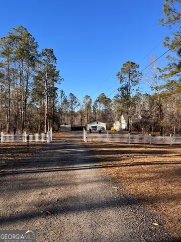 $699,999 | 182 Rogers Street, Hazlehurst, GA 31539