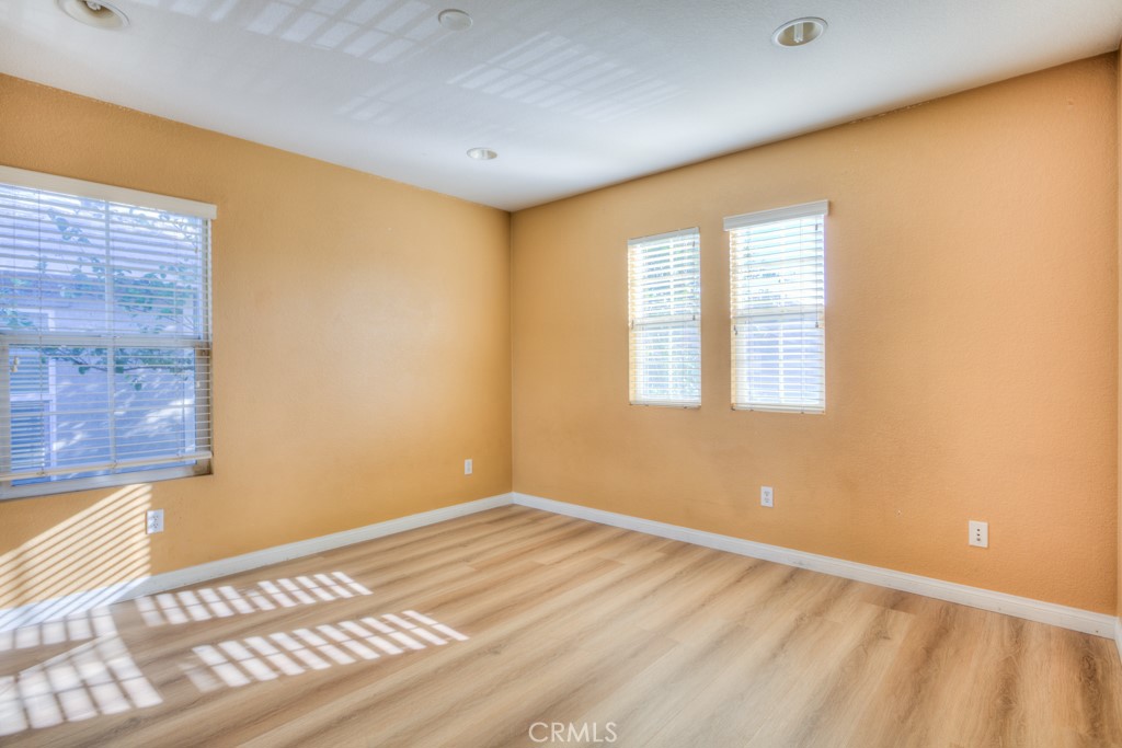 4587 Vincent Way Riverside, CA 92501 - Photo 38 of 51 a view of an empty room with a window