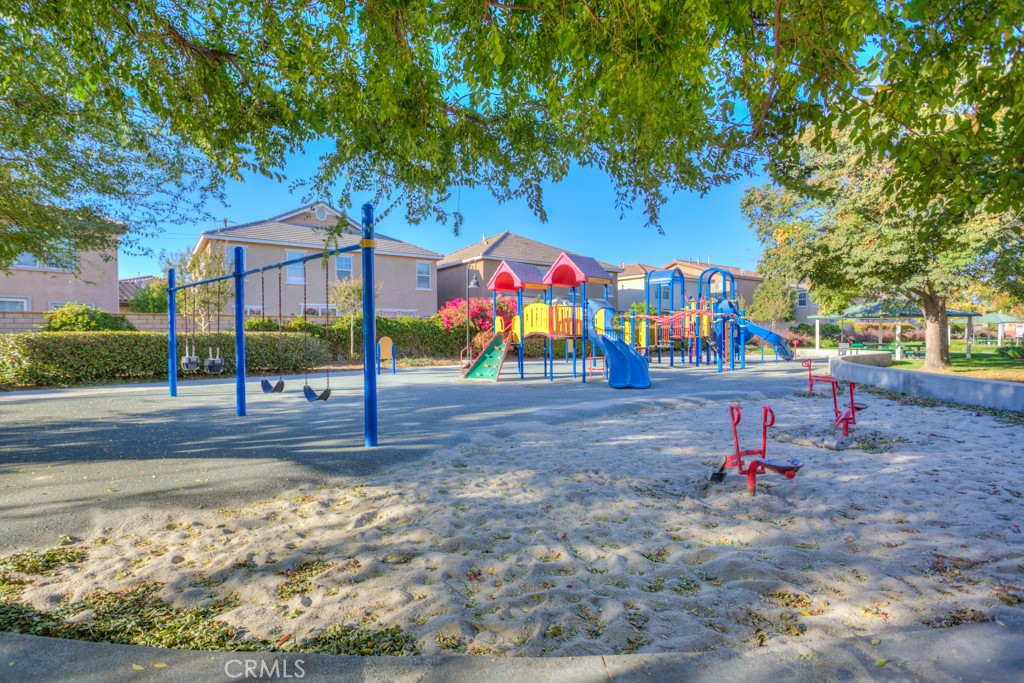 4587 Vincent Way Riverside, CA 92501 - Photo 48 of 51 a view of park