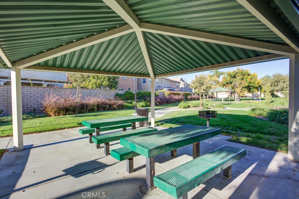 4587 Vincent Way Riverside, CA 92501 - Photo 51 of 51 a view of a backyard with sitting area
