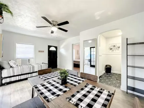 $1,950 | Undisclosed Address, Orlando, FL 32806