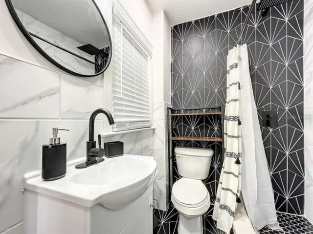 $2,000 | Undisclosed Address, Orlando, FL 32806