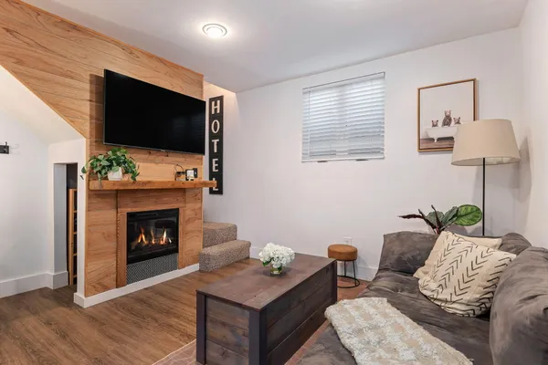 $2,950 | 825 West Pedregosa Street, Unit ADU, Santa Barbara, CA 93101