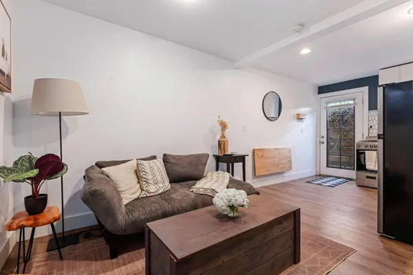 $2,950 | 825 West Pedregosa Street, Unit ADU, Santa Barbara, CA 93101