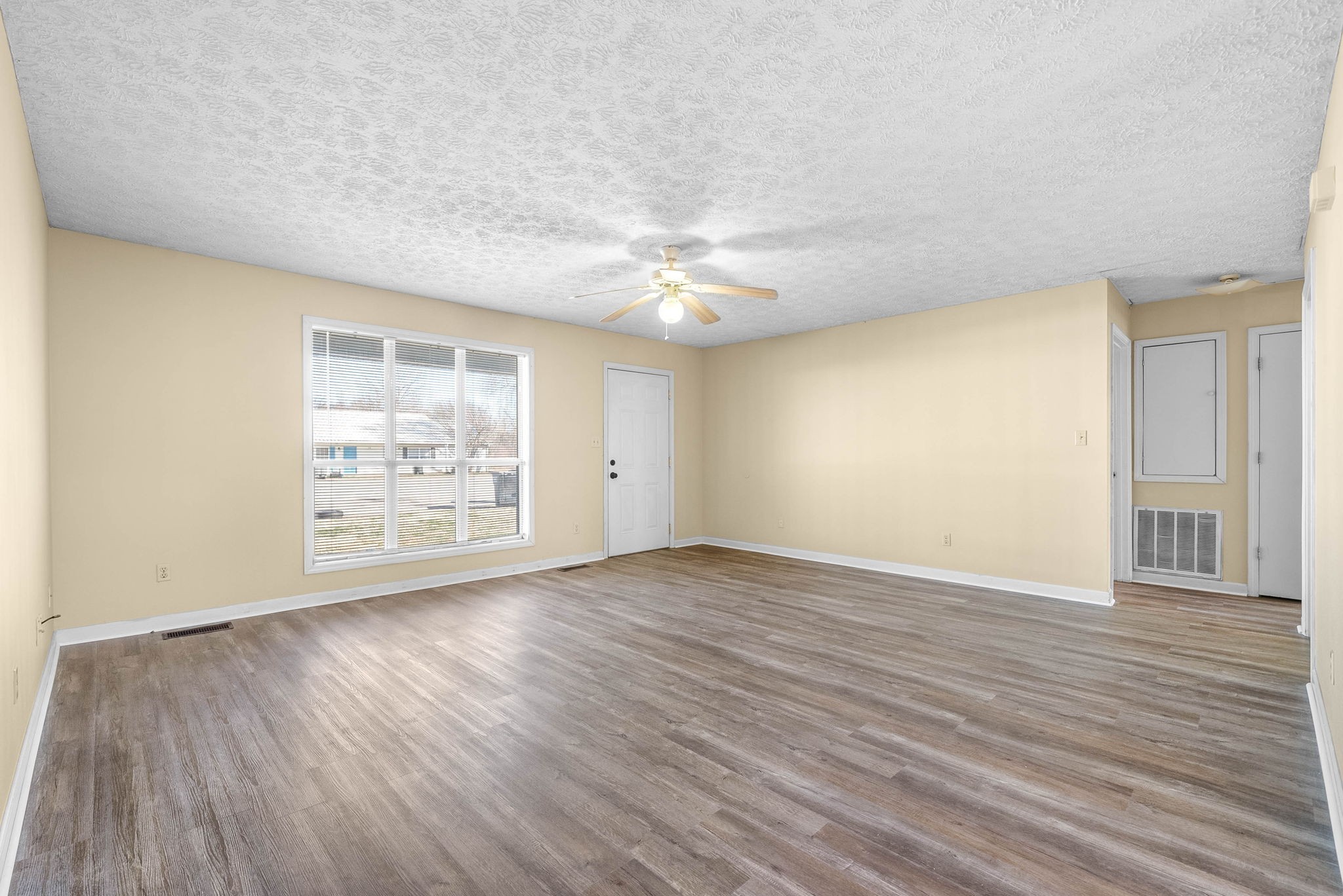 306 Thompsonville Lane, Unit 903 Oak Grove, KY 42262 - Photo 4 of 13