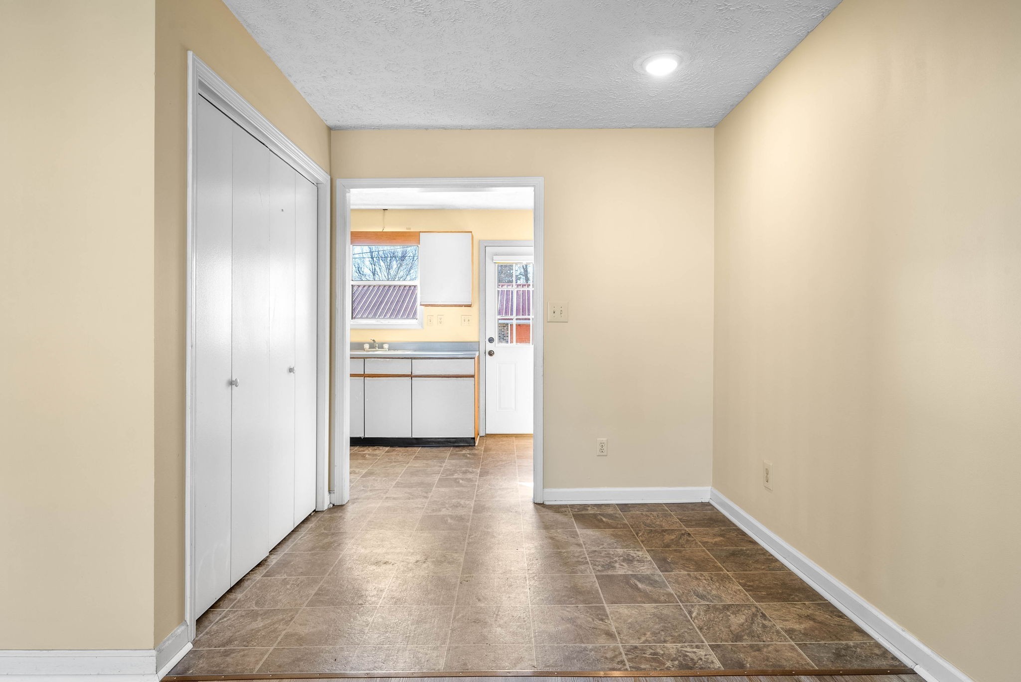 306 Thompsonville Lane, Unit 903 Oak Grove, KY 42262 - Photo 5 of 13