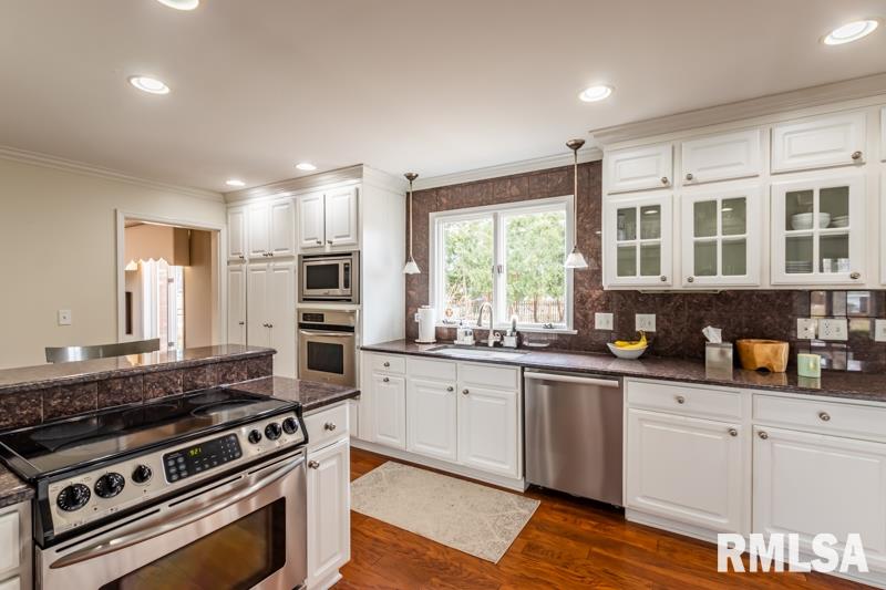106 East Northgate Road Peoria, IL 61614 - Photo 10 of 41 Gallery Image 10