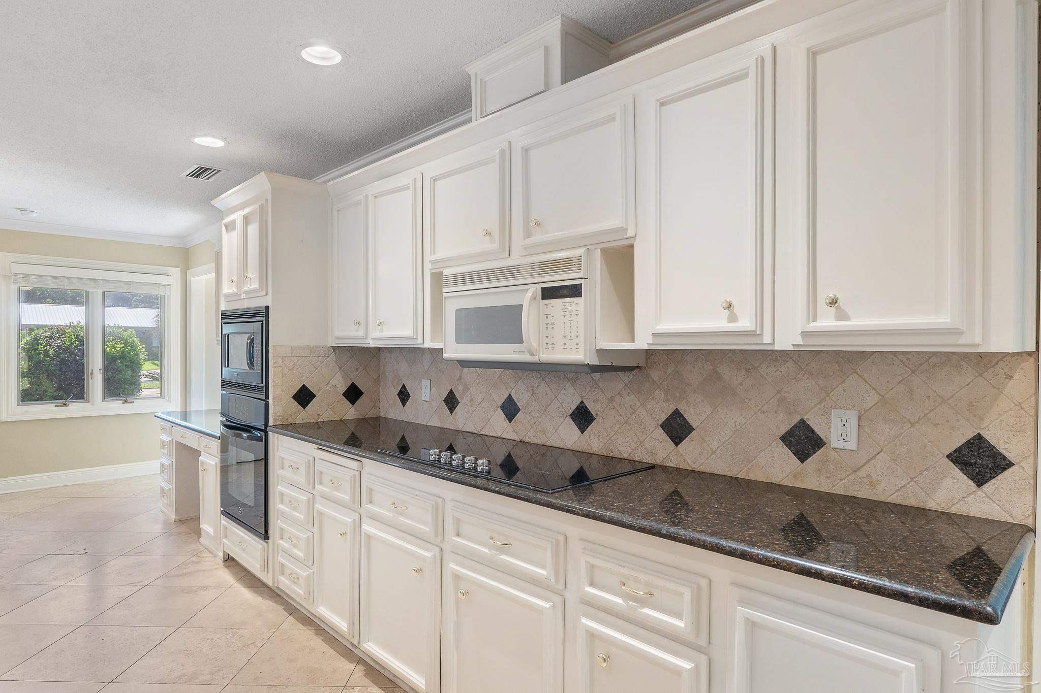 801 Bay Cliffs Road Gulf Breeze, FL 32561 - Photo 14 of 48 Gallery Image 14