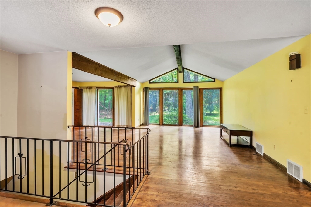 11 Brooks Road Longmeadow, MA 01106 - Photo 4 of 27 a view of an entryway