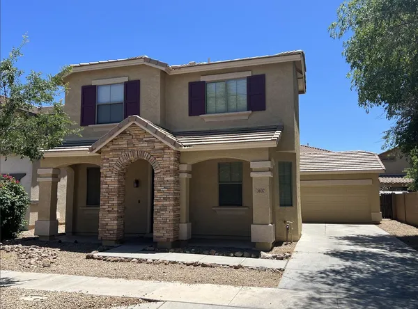 $2,600 | 3637 East Parkview Drive, Gilbert, AZ 85295