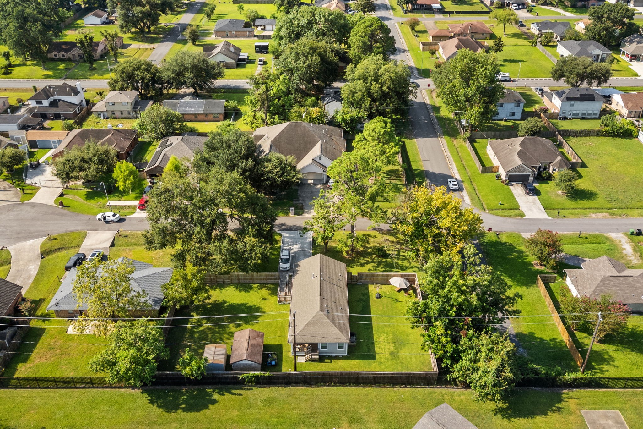 2722 Vega Houston, TX 77088 - Photo 44 of 45 an aerial view of residential houses with outdoor space and swimming pool