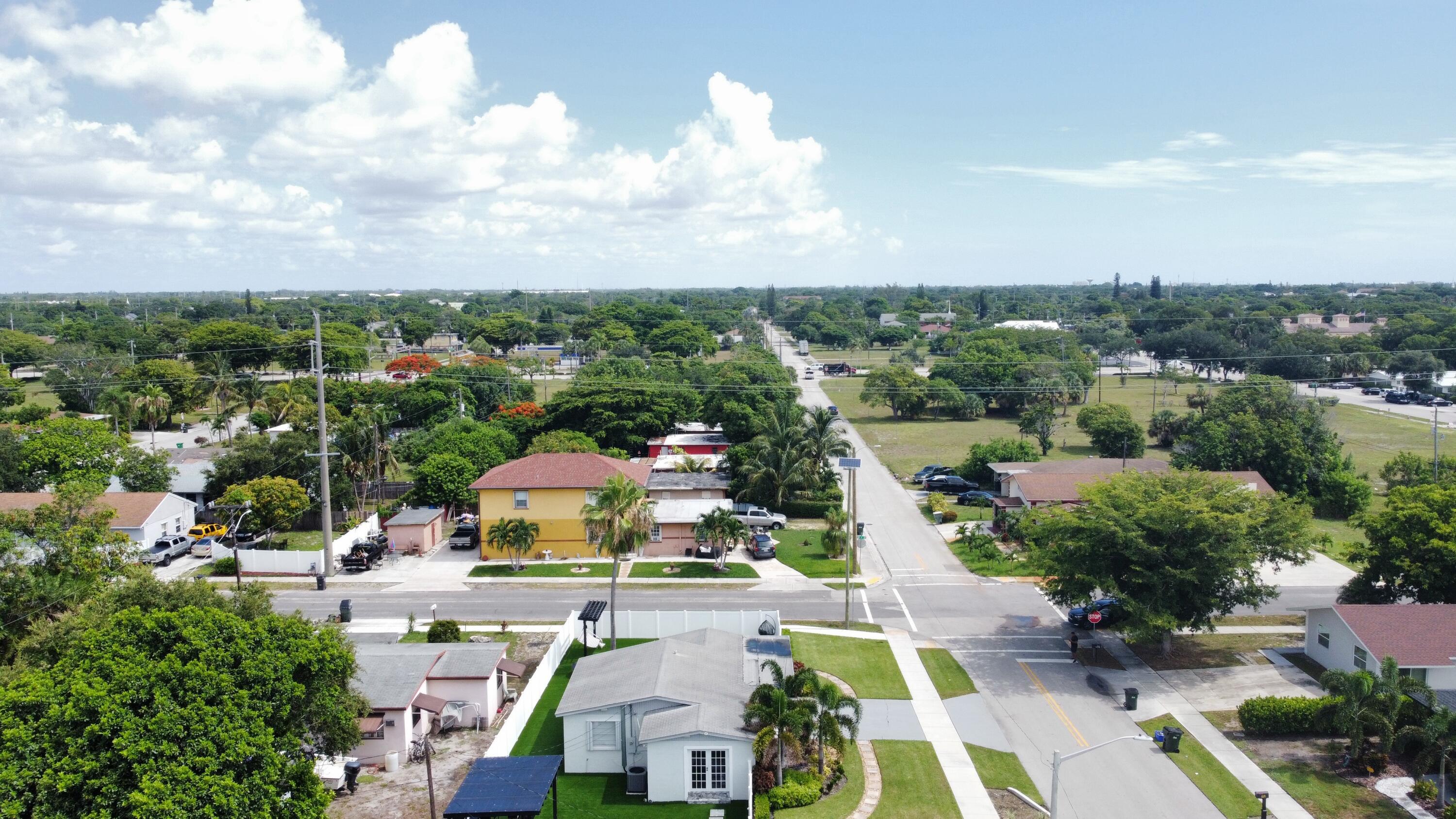 702 Southwest 1st Street Delray Beach, FL 33444 - Photo 32 of 32 The Ave