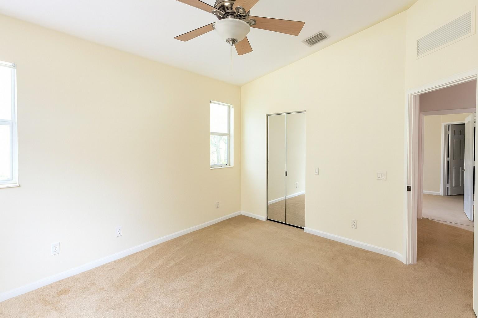 3261 Laurel Ridge Circle Riviera Beach, FL 33404 - Photo 7 of 12 Photo 7