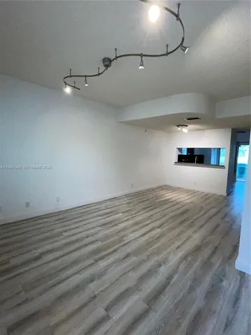 $2,600 | 207 Mallory Court, Unit 207, Weston, FL 33326