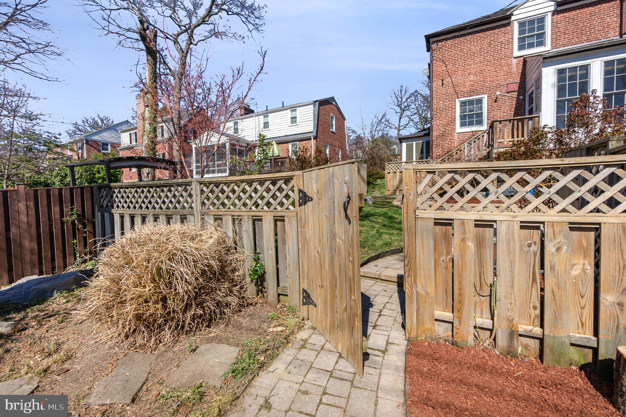 4016 Deepwood Road Baltimore, MD 21218 - Photo 31 of 35 Fenced/Private rear Garden