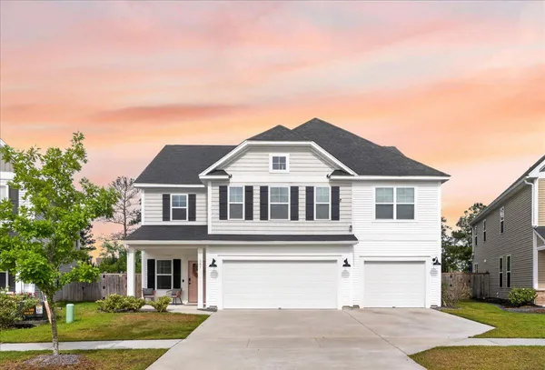 $560,000 | 281 Saxony Loop, Summerville, SC 29486