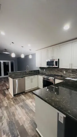 $3,250 | 3965 Torres Circle, West Palm Beach, FL 33409