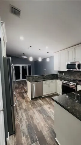 $3,250 | 3965 Torres Circle, West Palm Beach, FL 33409