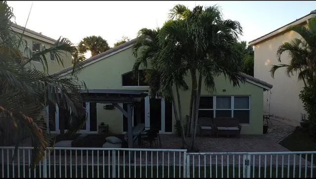 $3,250 | 3965 Torres Circle, West Palm Beach, FL 33409