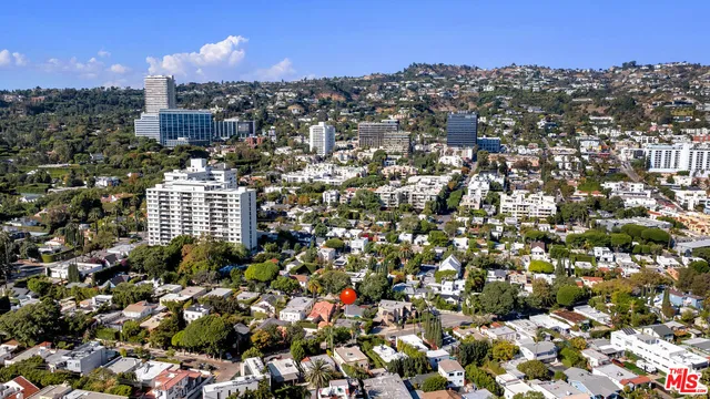 $1,575,000 | 9009 Lloyd Place, West Hollywood, CA 90069