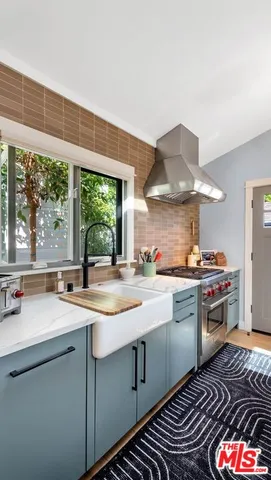 $1,575,000 | 9009 Lloyd Place, West Hollywood, CA 90069