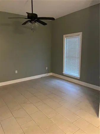 $290,000 | 48 Sandpiper Drive, Laplace, LA 70068