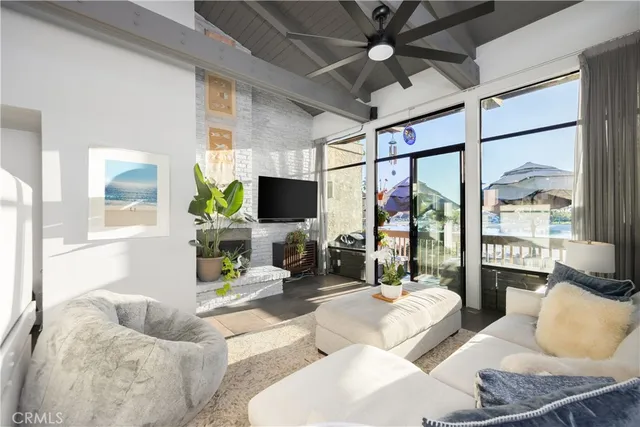 $1,299,000 | 5322 Marina Pacifica Drive South, Long Beach, CA 90803