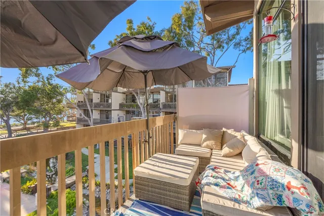 $1,299,000 | 5322 Marina Pacifica Drive South, Long Beach, CA 90803
